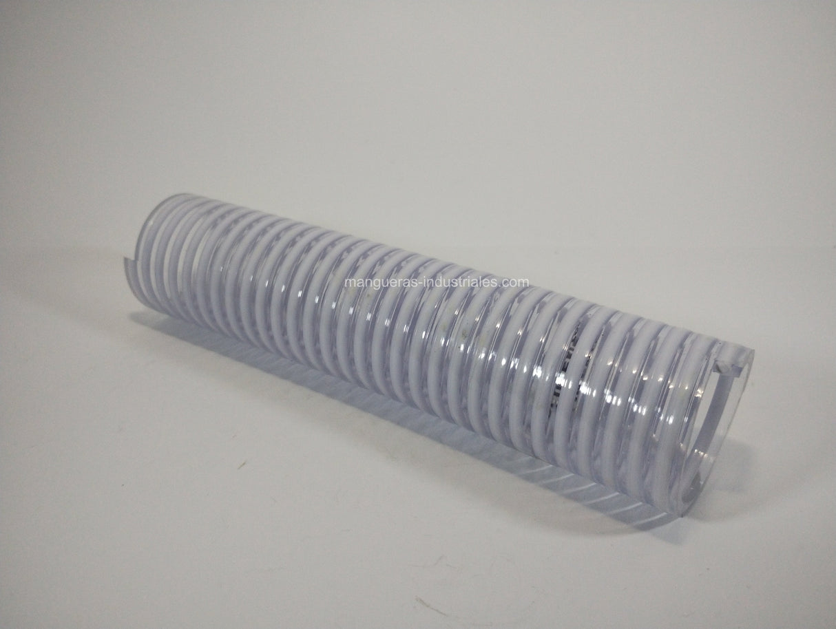 Manguera color cristal con espiral blanco, confiable y segura para el transporte de una amplia variedad de alimentos y líquidos. Fabricada con PVC plastificado de alta calidad y reforzada con una espiral rígida antichoc